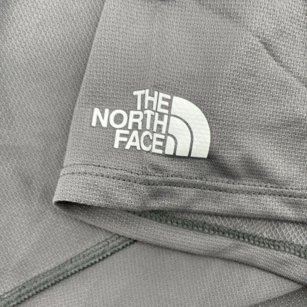 The North Face Mens Performance T-Shirt XXL Gray Good